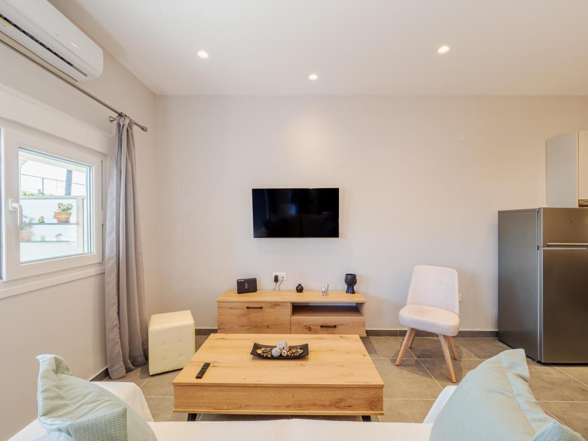 M&K - Maria'S Stylish Apartment Near Alykes Beach Corfu  Εξωτερικό φωτογραφία